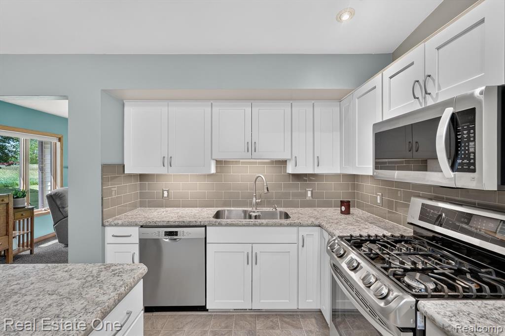 property viewer photo 11
