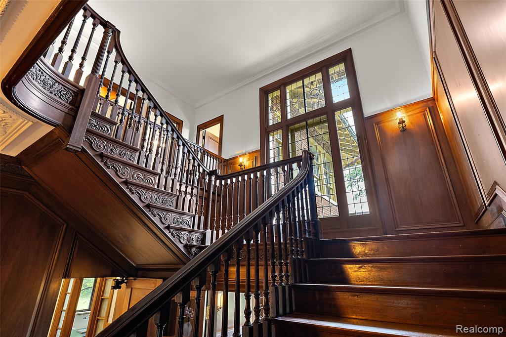 main property photo 46