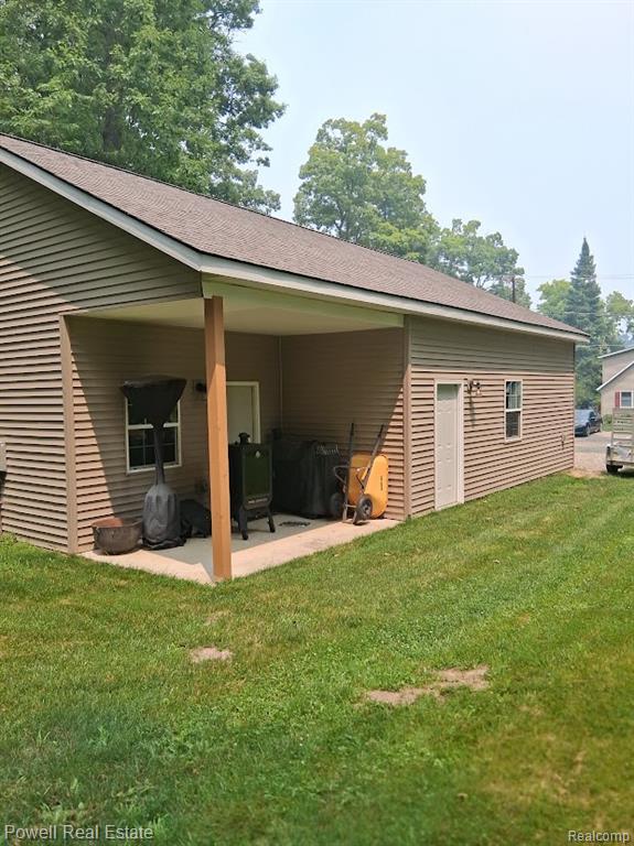 main property photo 41