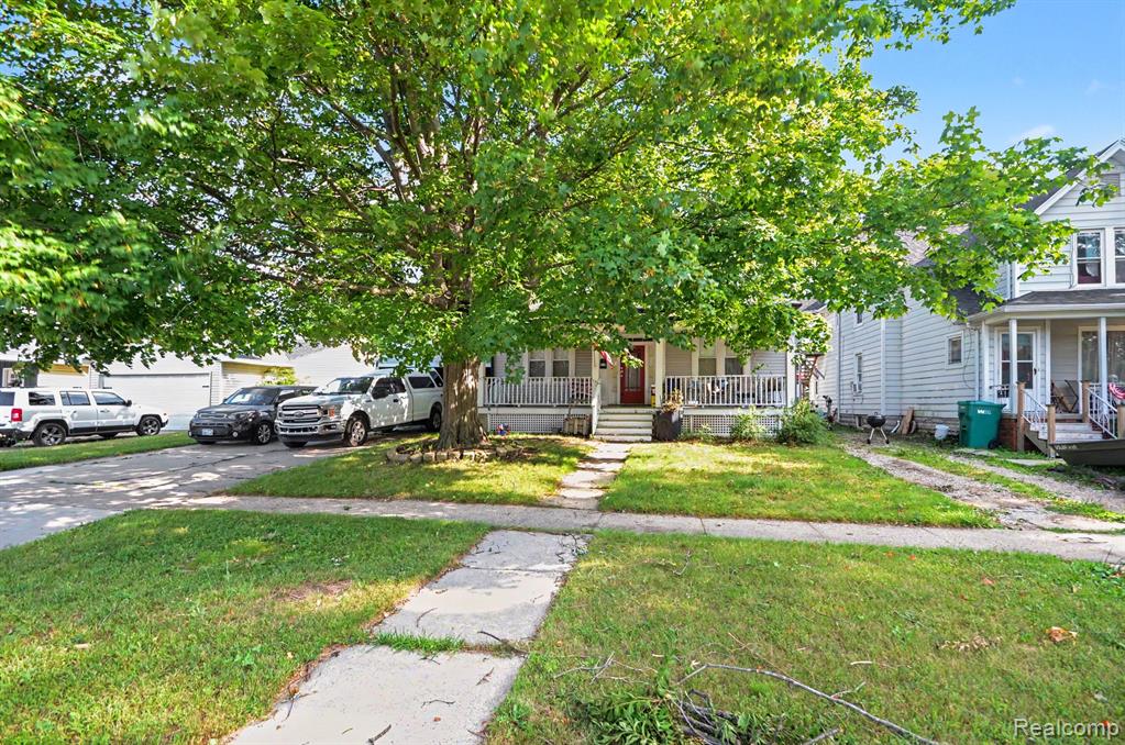 main property photo 6