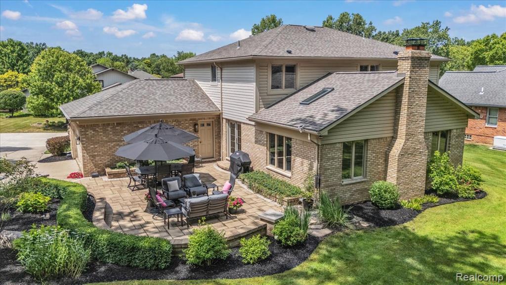main property photo 9