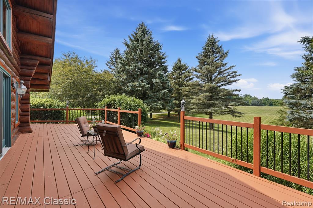main property photo 37
