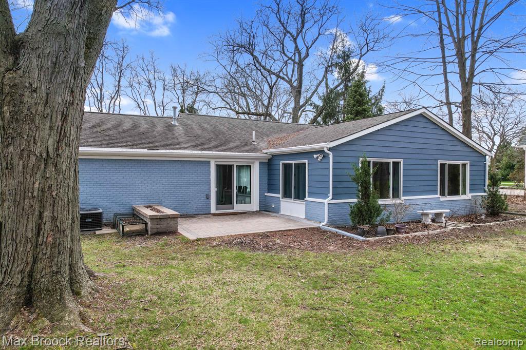 main property photo 22