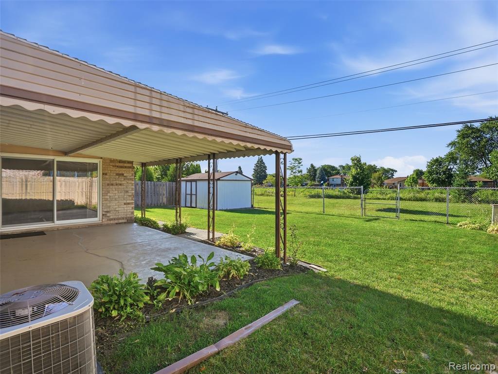 main property photo 35