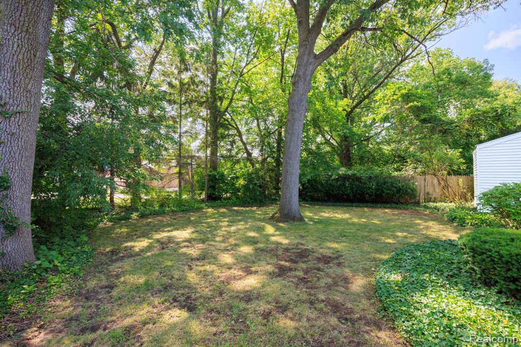 property viewer photo 32