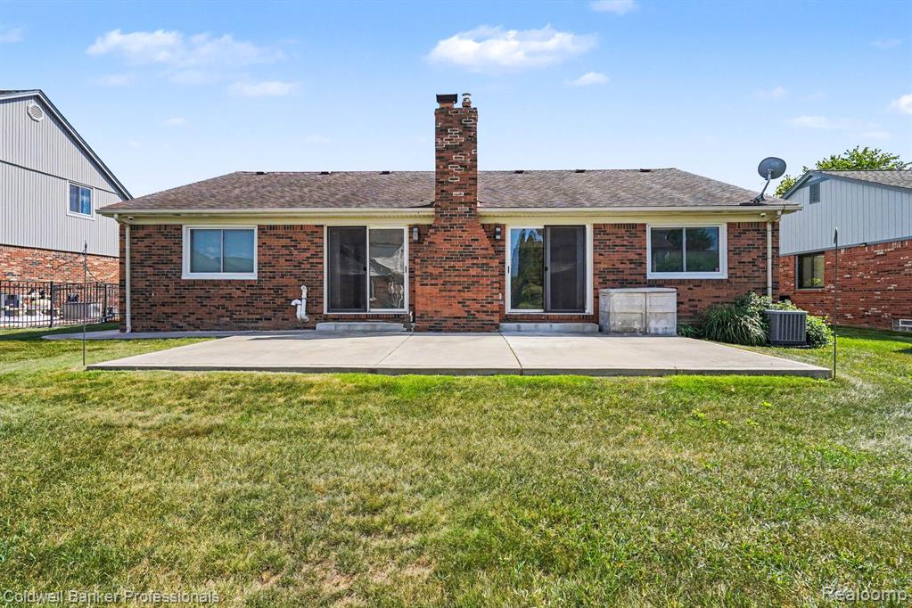main property photo 21