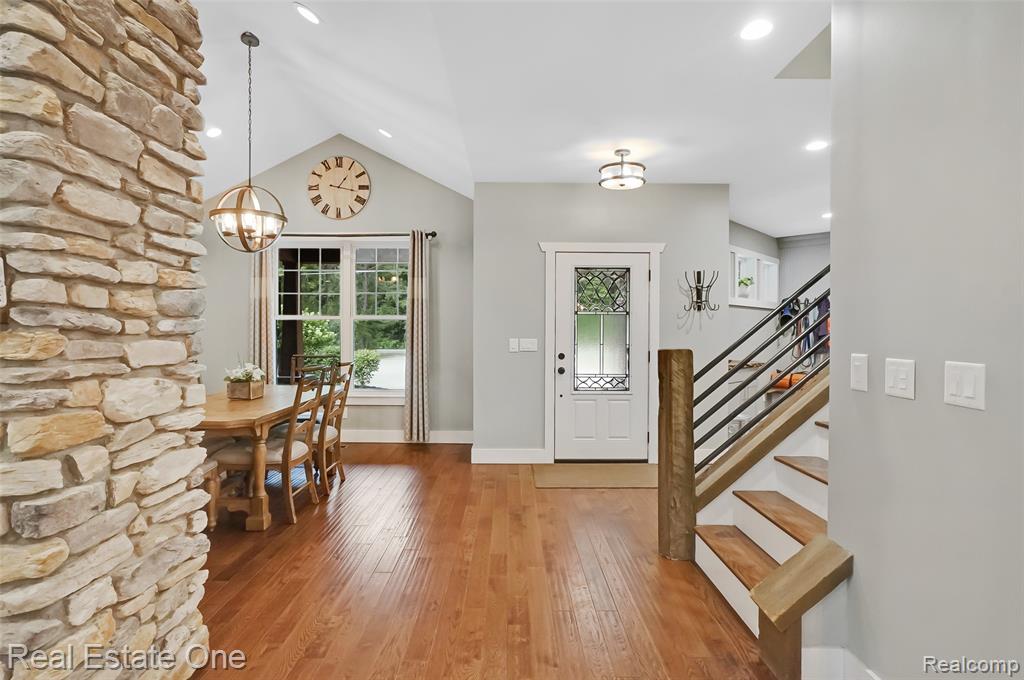 property viewer photo 10