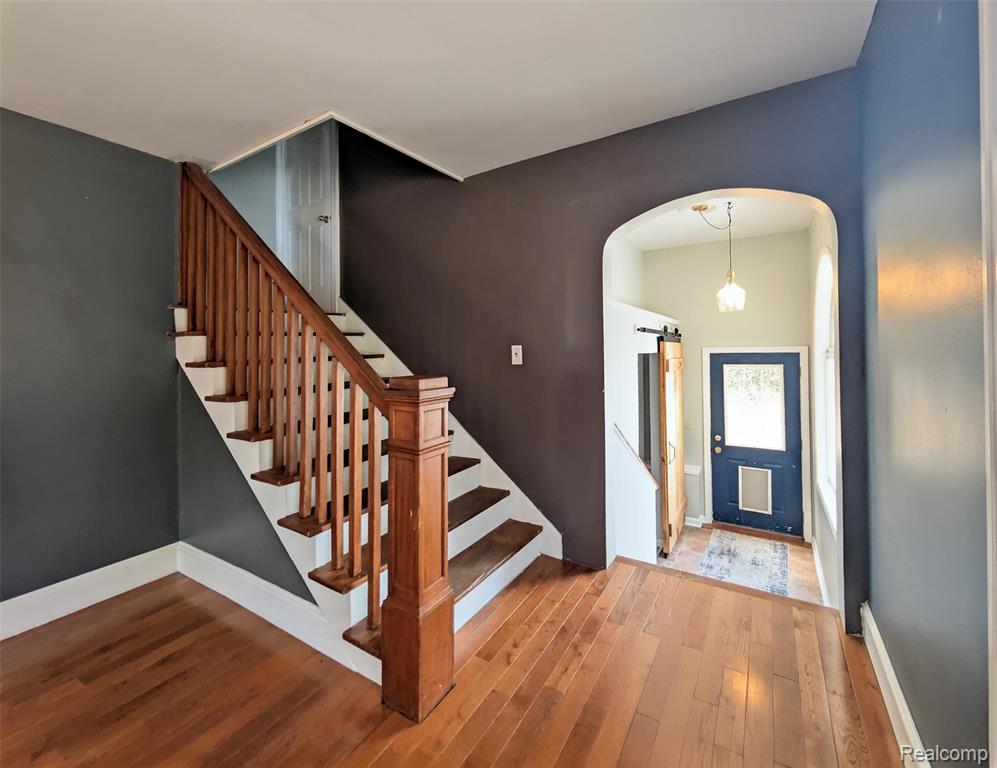 main property photo 17