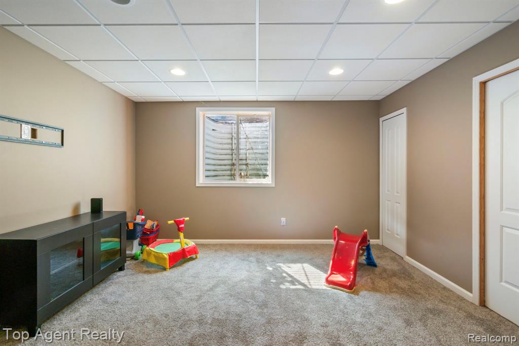 main property photo 53