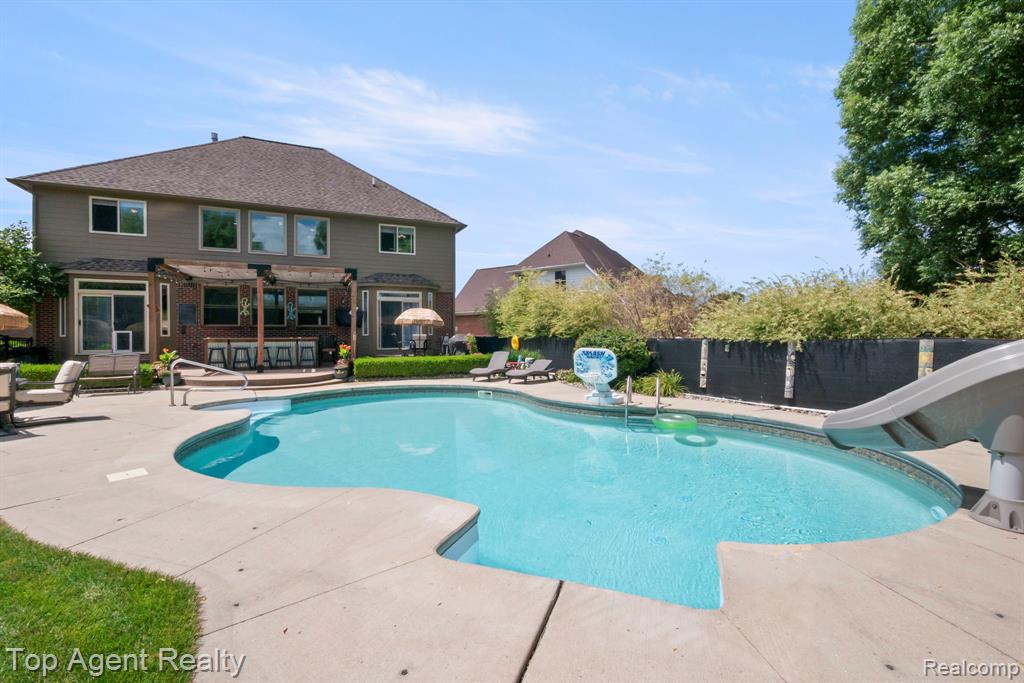 main property photo 57