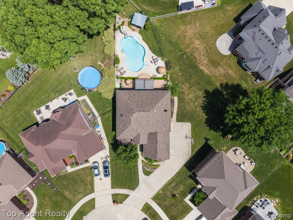 main property photo 68