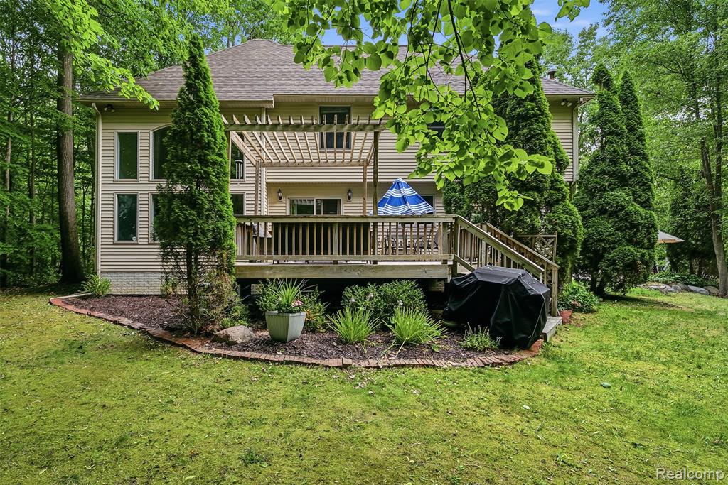 main property photo 44
