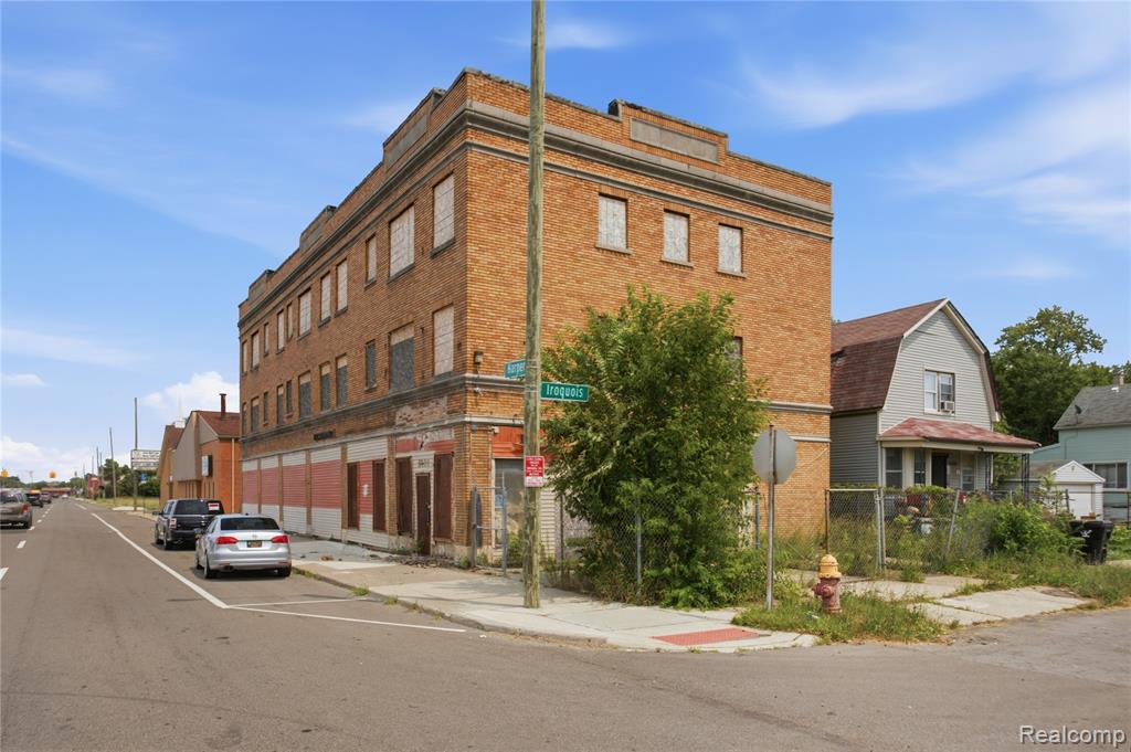 main property photo 2