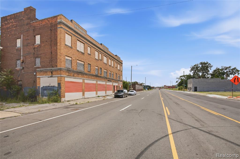 main property photo 4