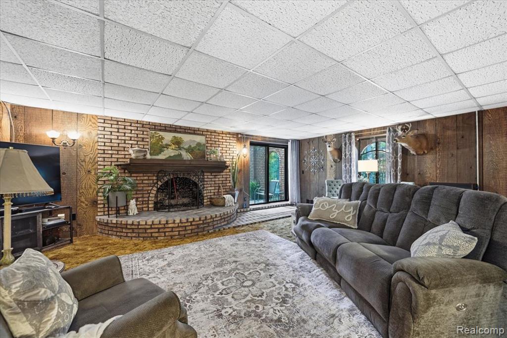 main property photo 50