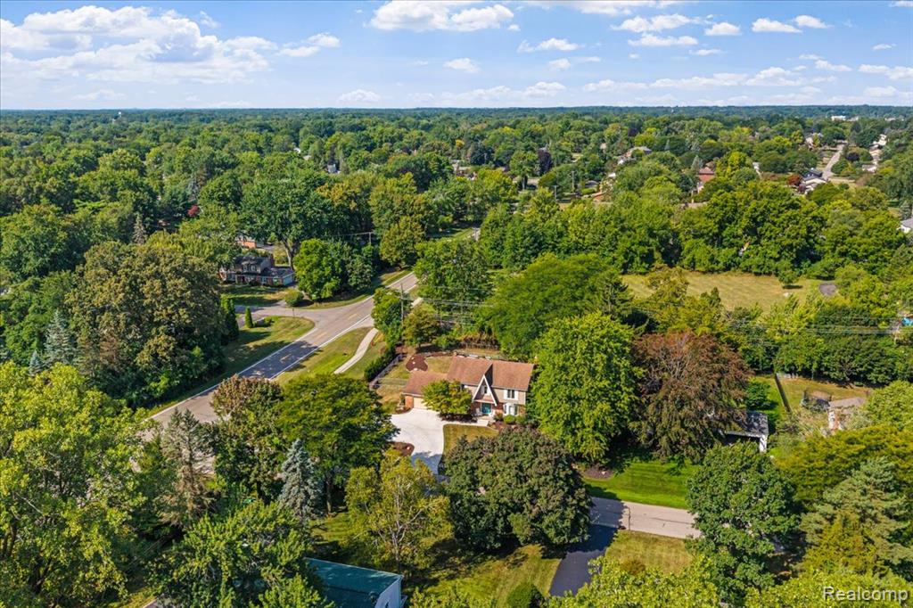 main property photo 50
