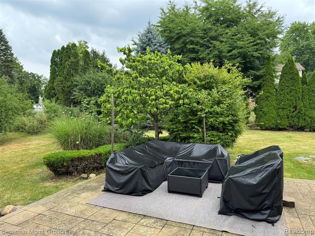main property photo 39