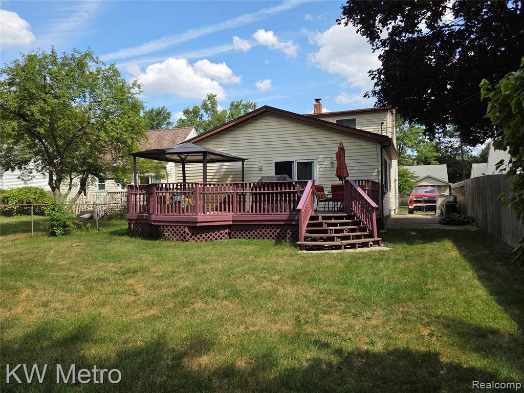 main property photo 16