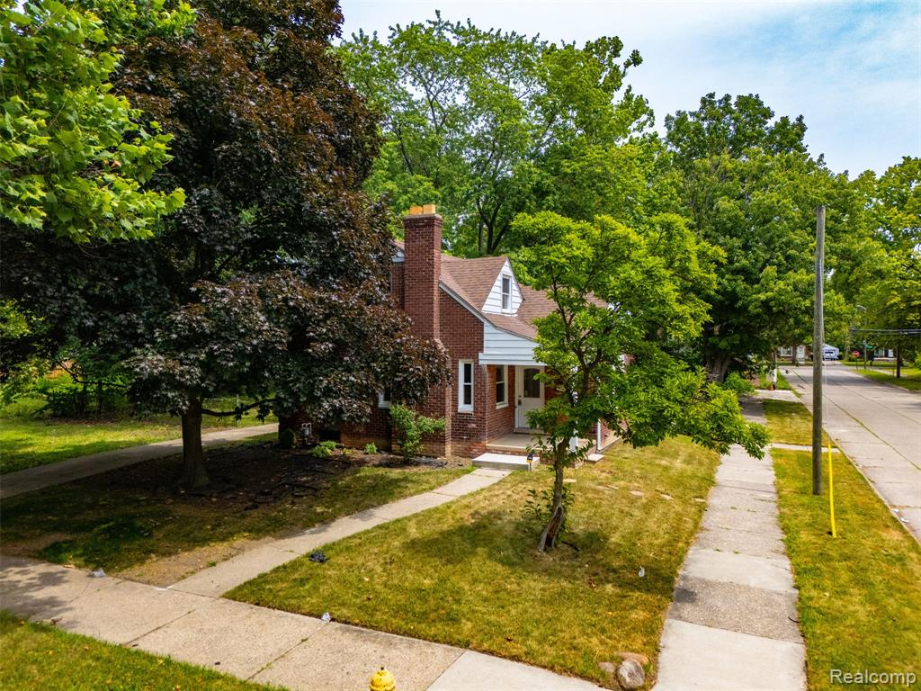 main property photo 46