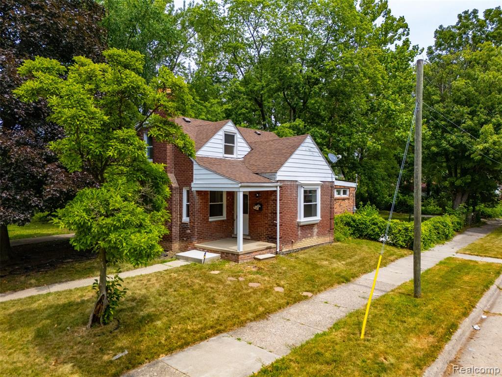 main property photo 47