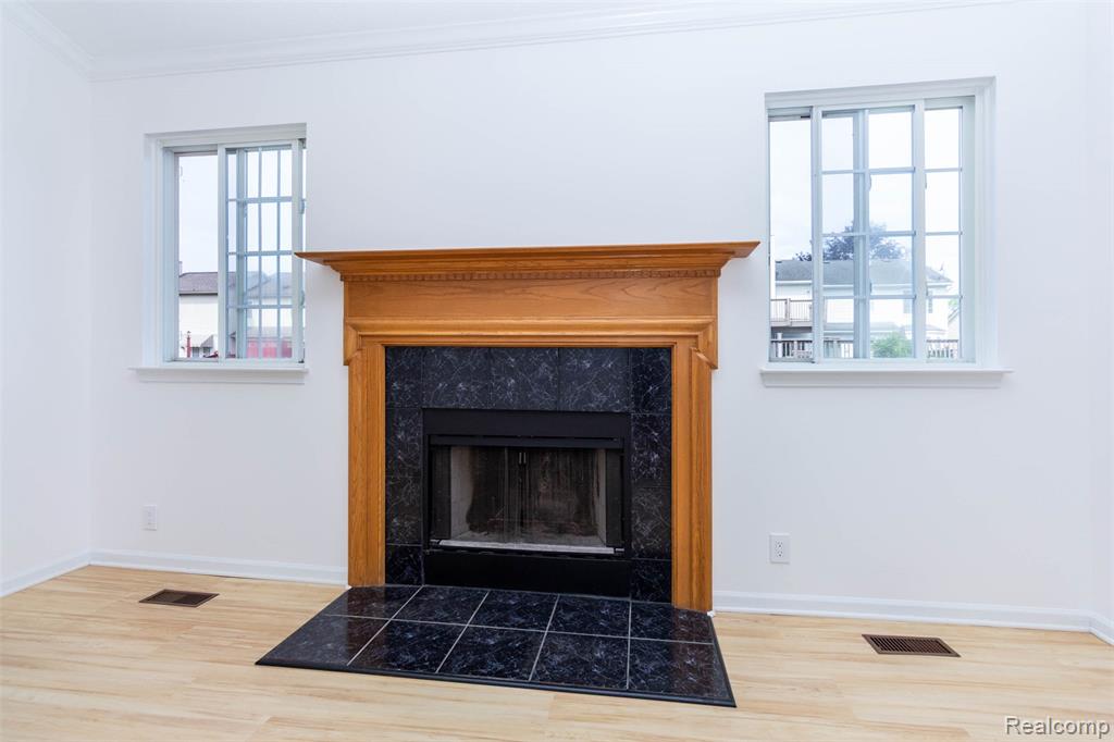 property viewer photo 19