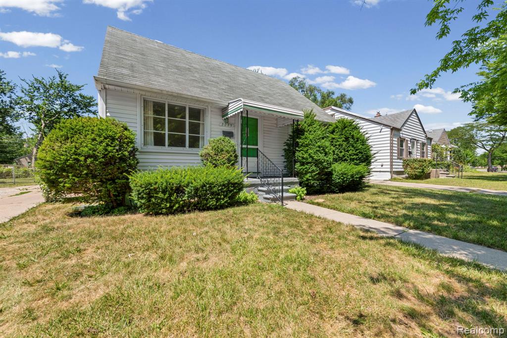 main property photo 24