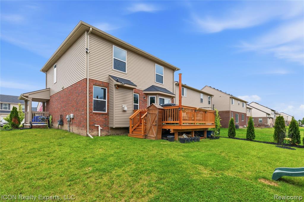 main property photo 29