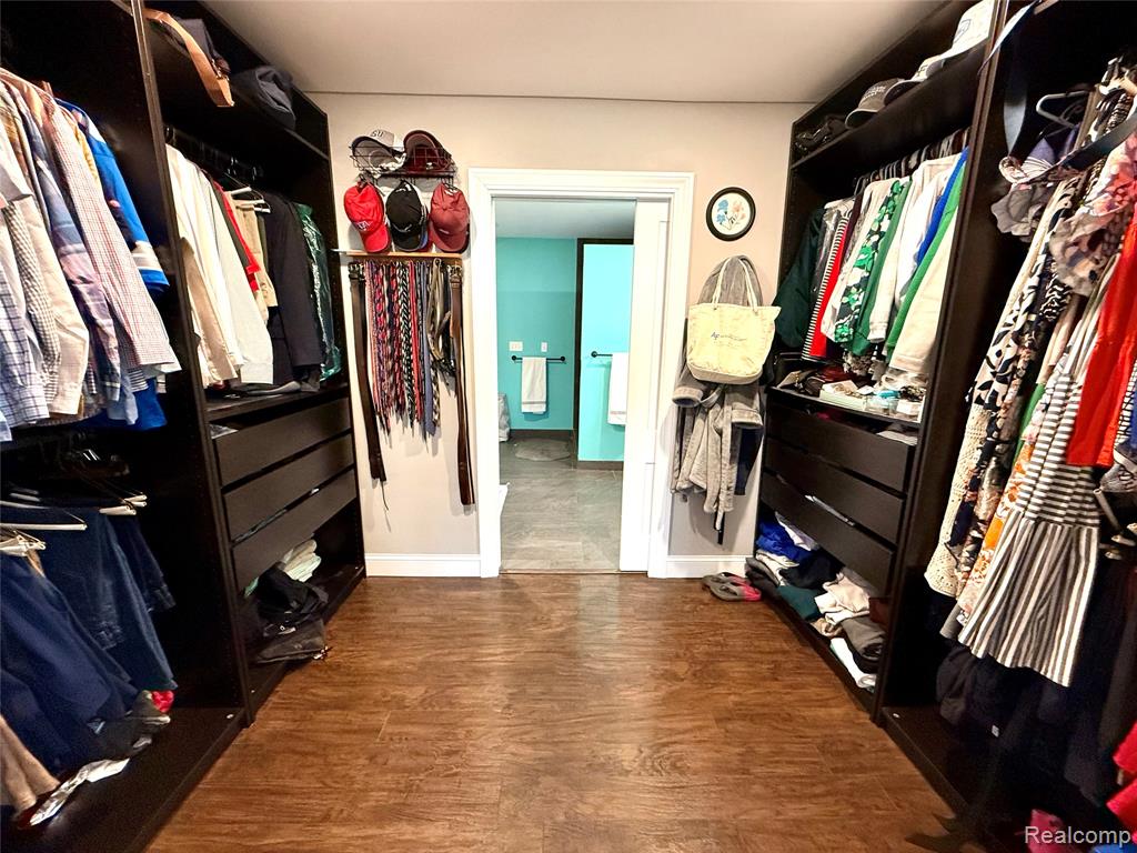 property viewer photo 19