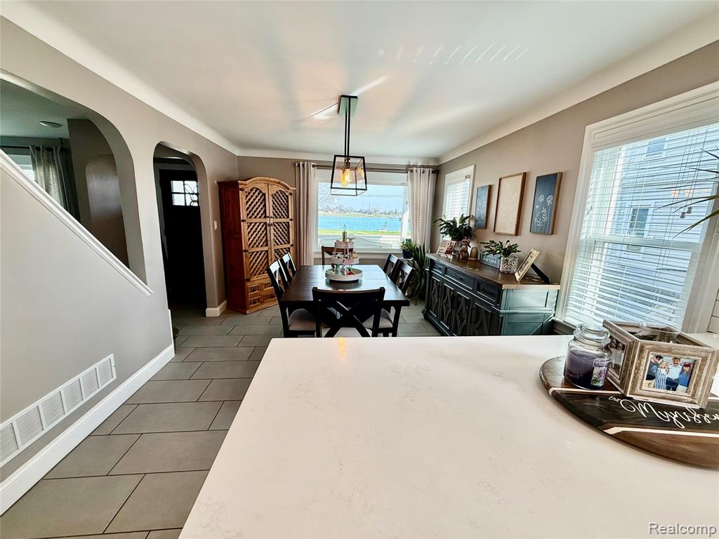 property viewer photo 7