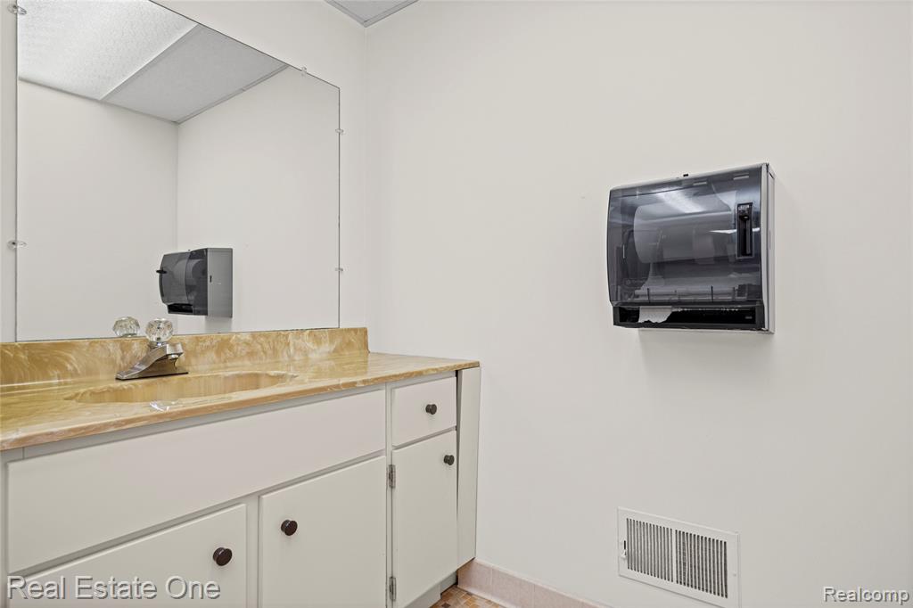 main property photo 65