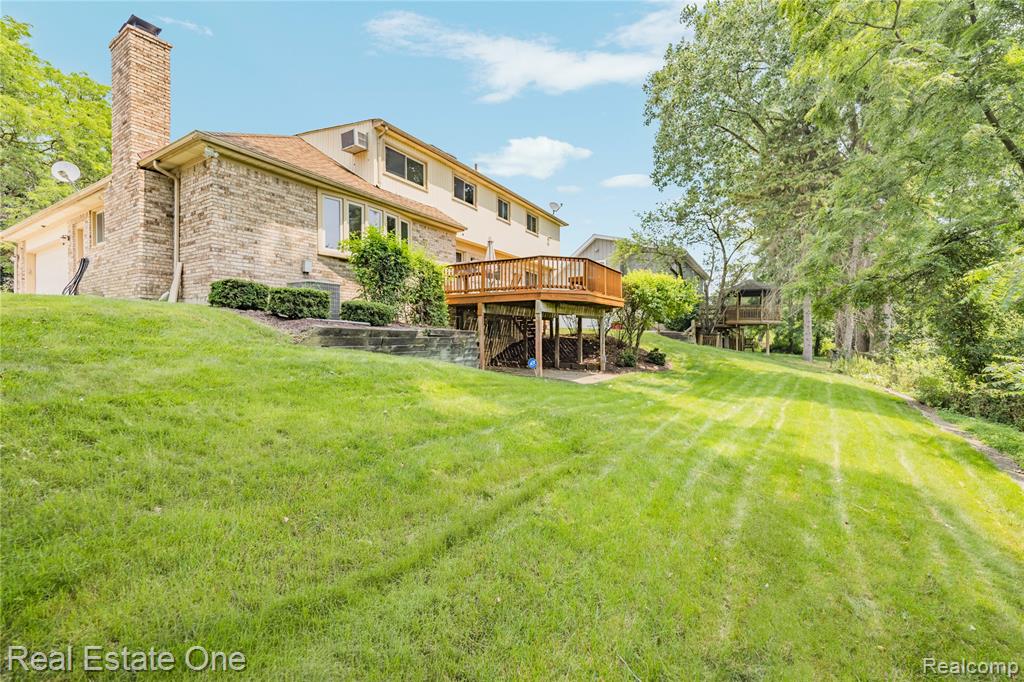 main property photo 70