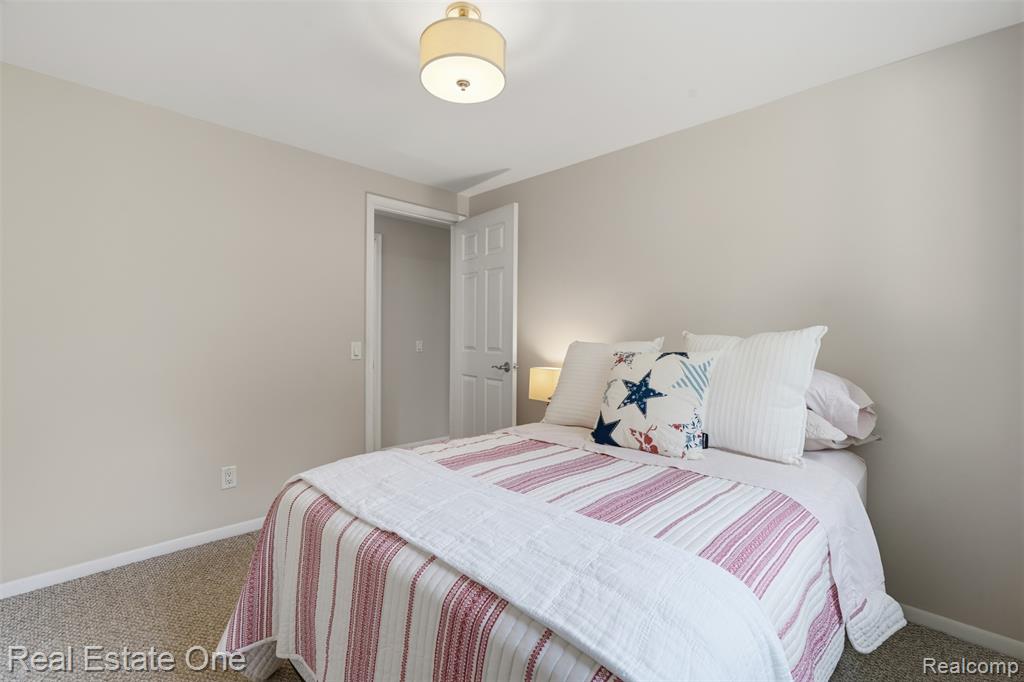 property viewer photo 22