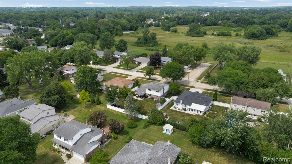 main property photo 48