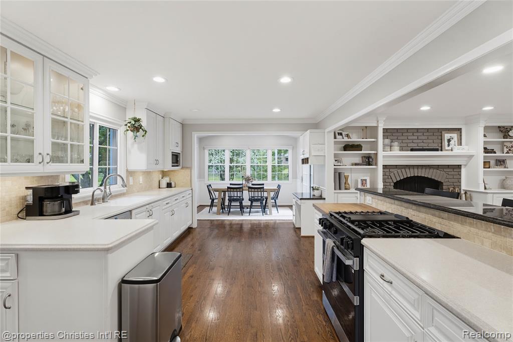 property viewer photo 17