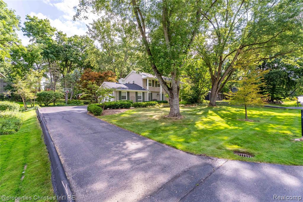 property viewer photo 2