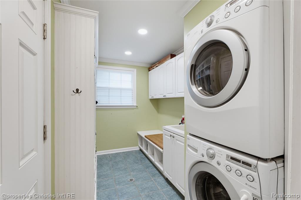 property viewer photo 31
