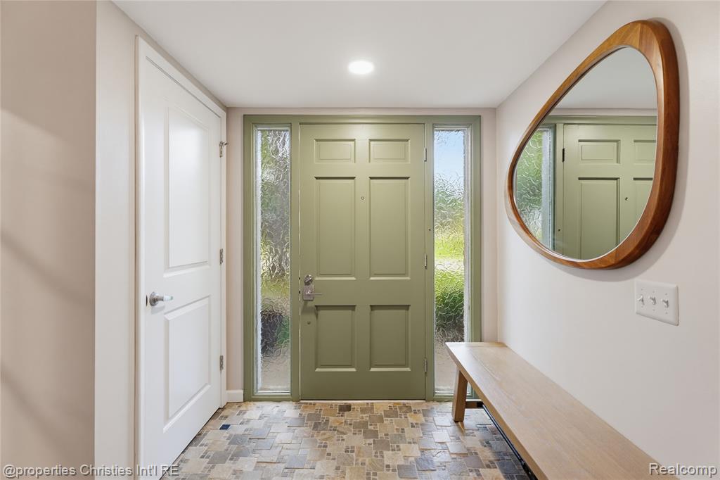property viewer photo 5