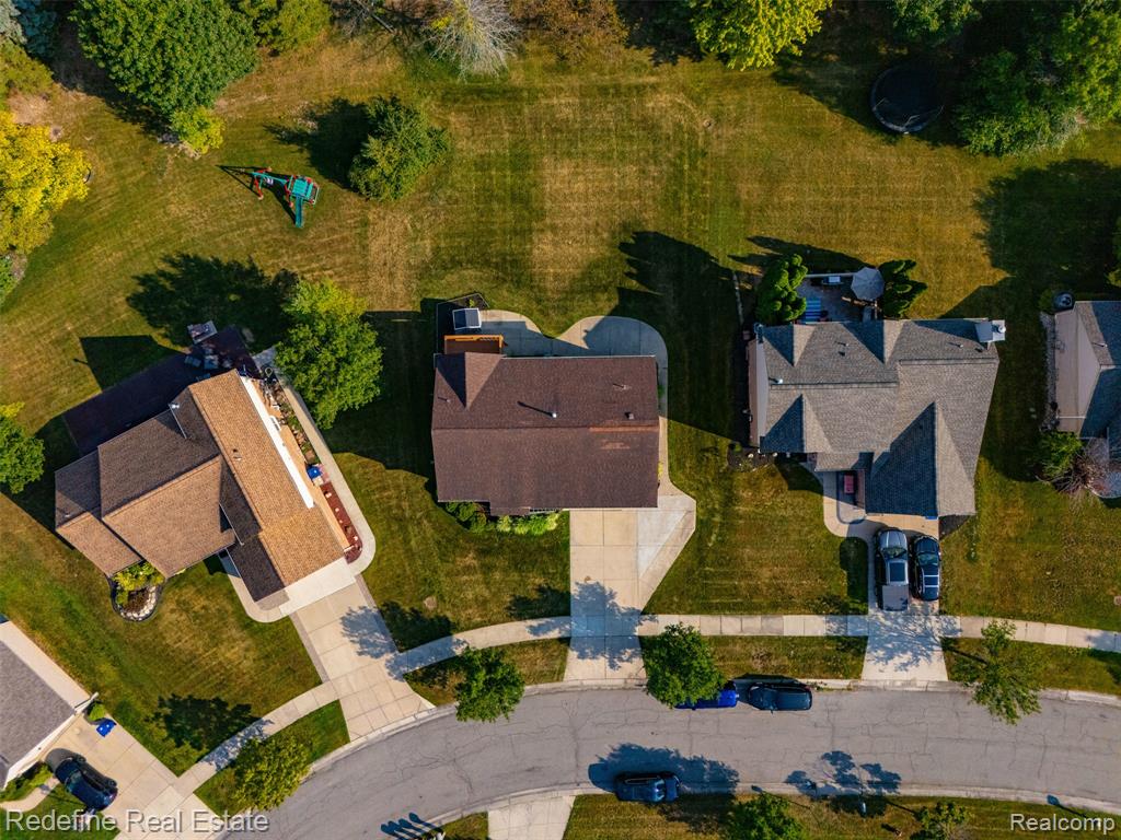 main property photo 39