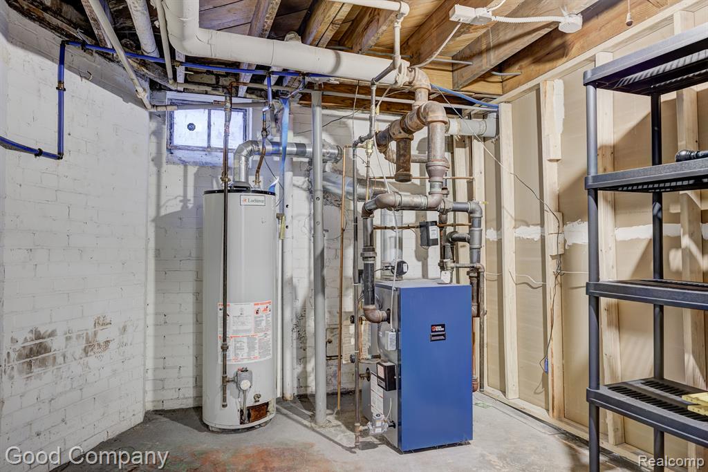 main property photo 50