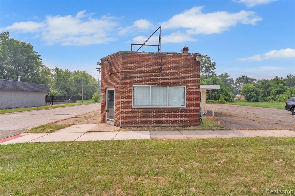 main property photo 0