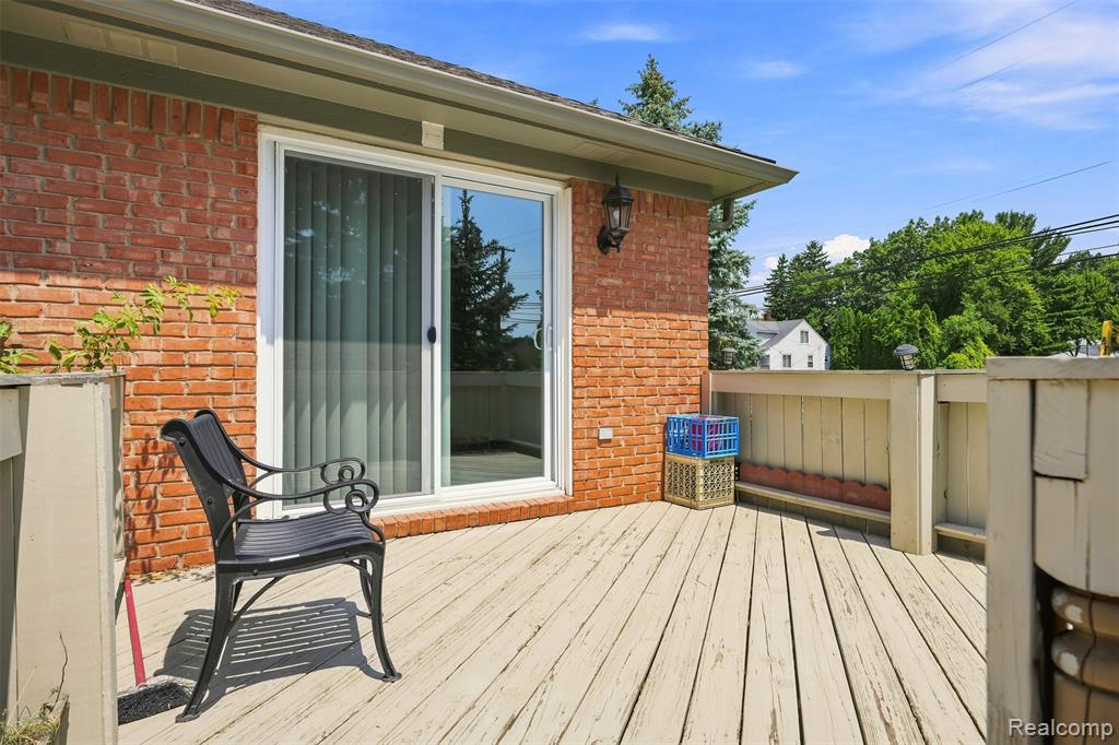 main property photo 27