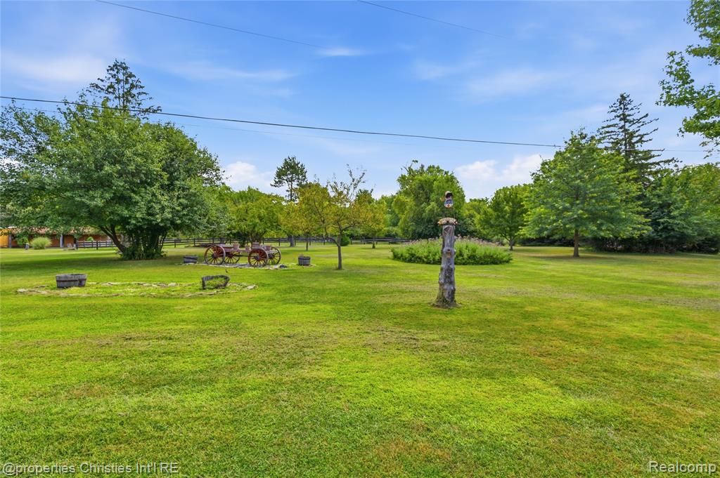 main property photo 51