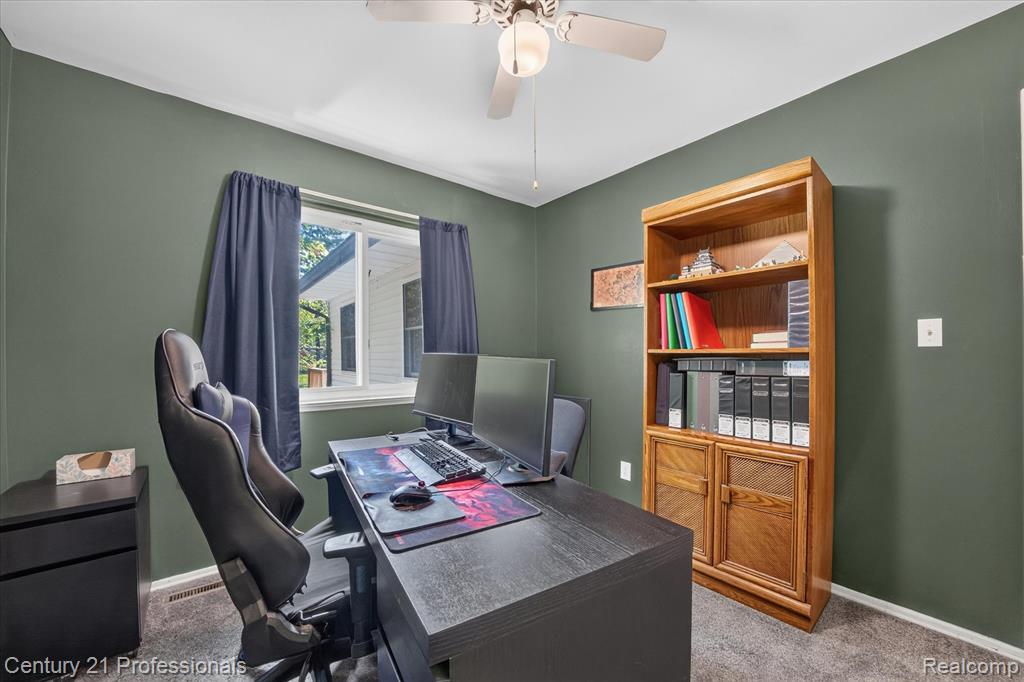 property viewer photo 18