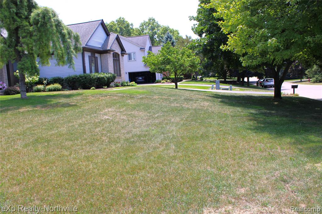main property photo 33