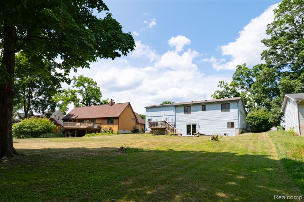 main property photo 27