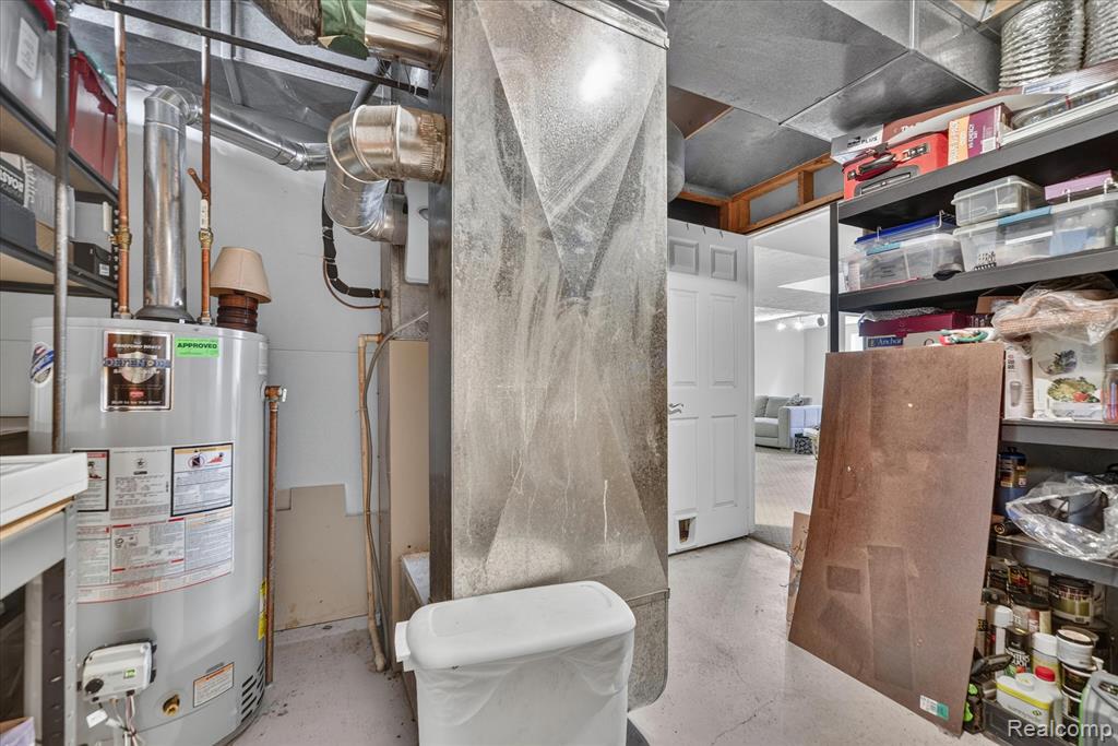 main property photo 33