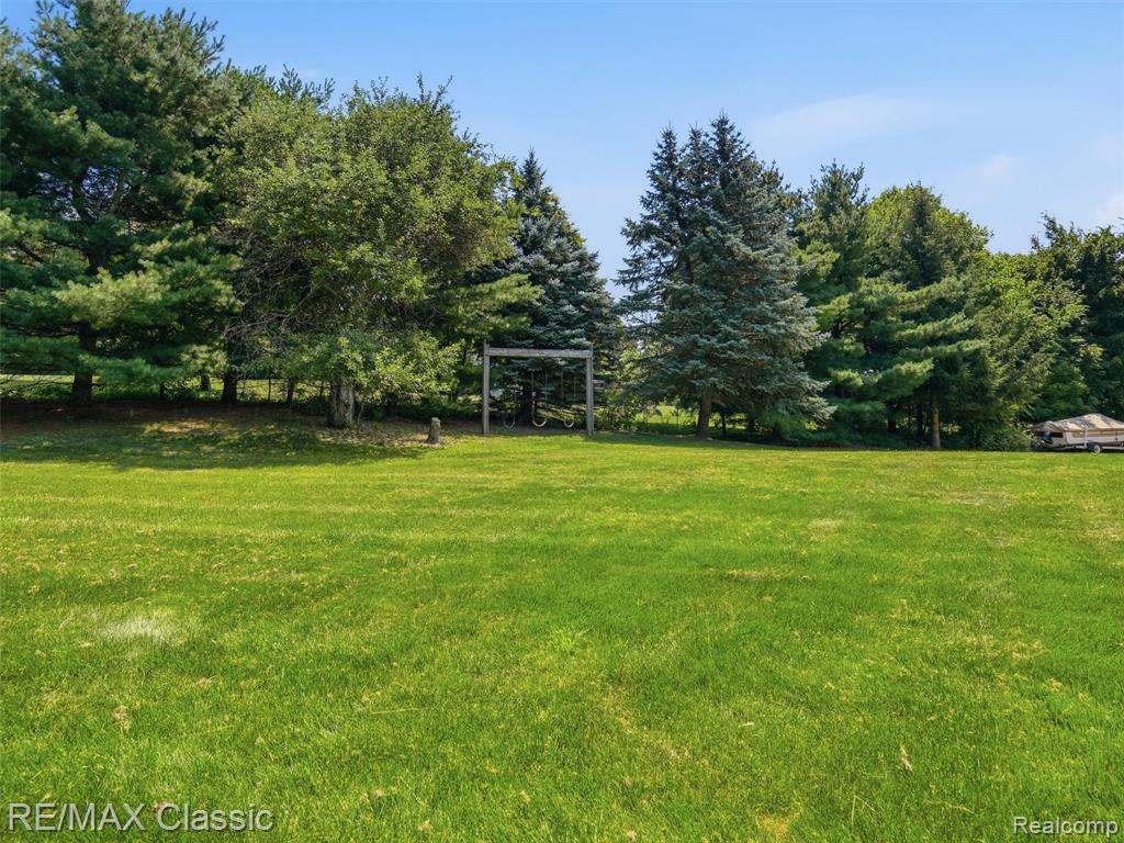 main property photo 54