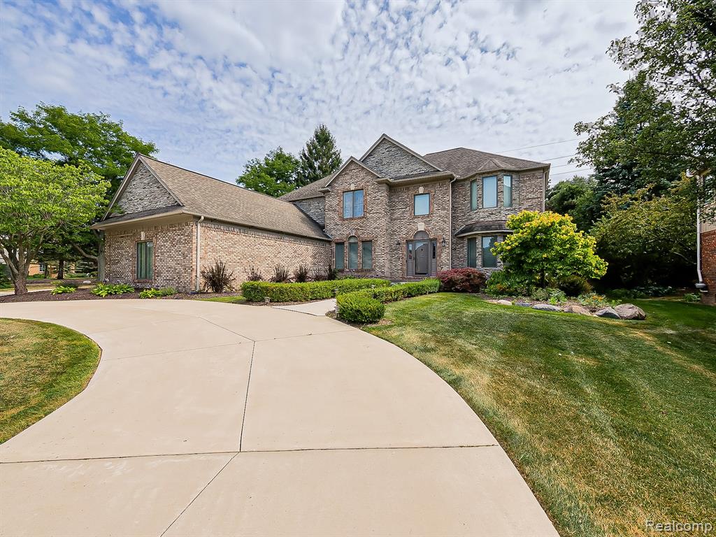 main property photo 2