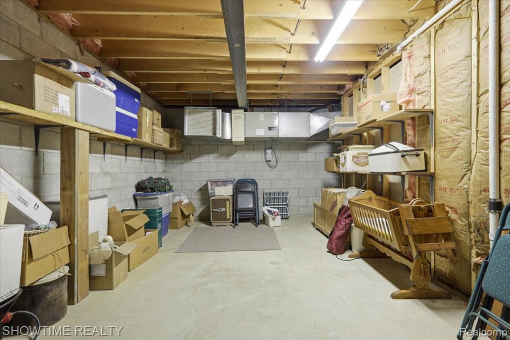 main property photo 61