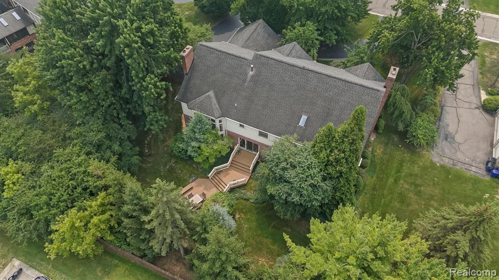 main property photo 39